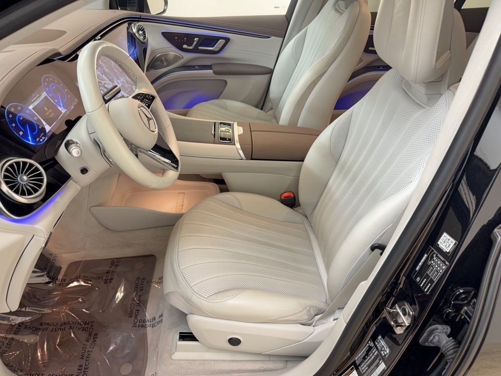 Used 2023 Mercedes-Benz EQS 580 4MATIC SUV image 5