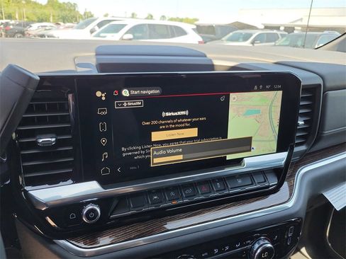 New 2025 GMC Sierra 1500 SLE w/ Preferred Package image 23