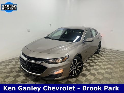 Certified 2022 Chevrolet Malibu RS image 1