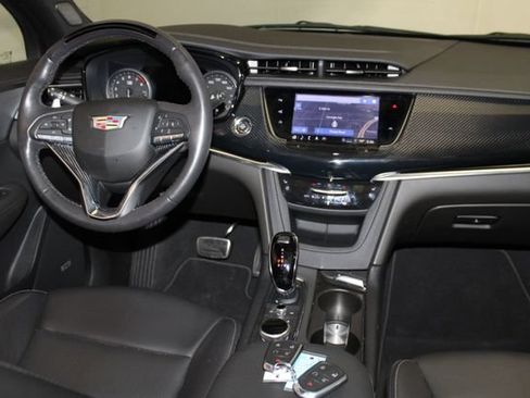 Used 2024 Cadillac XT6 Sport w/ Technology Package AWD/4WD image 13