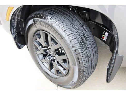 Used 2026 Nissan Frontier SV w/ SV Convenience Package RWD image 30