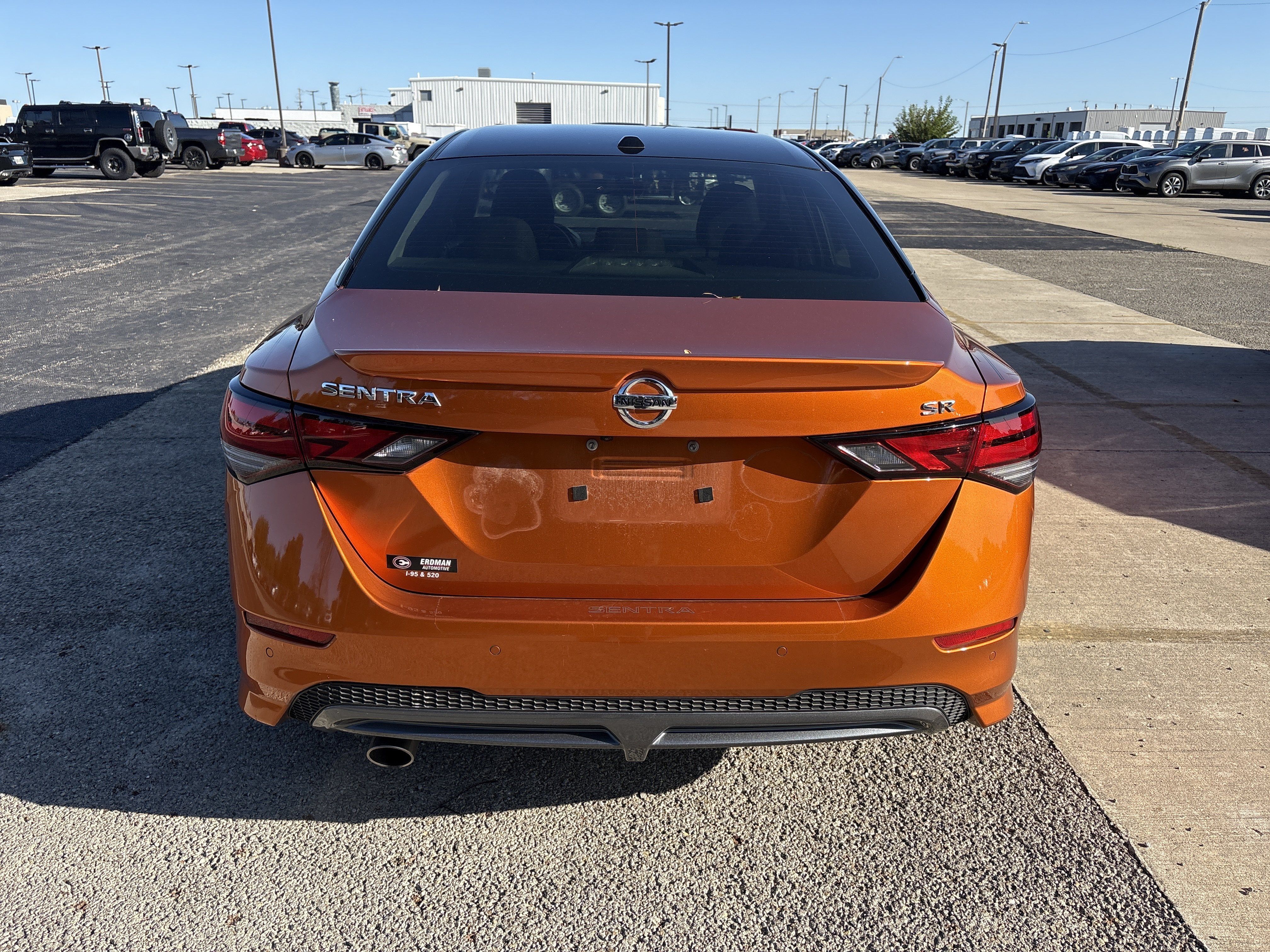 Used 2022 Nissan Sentra SR w/ Electronics Package FWD image 4