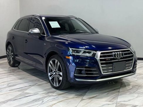 Used 2018 Audi SQ5 Prestige w/ Prestige Package image 4