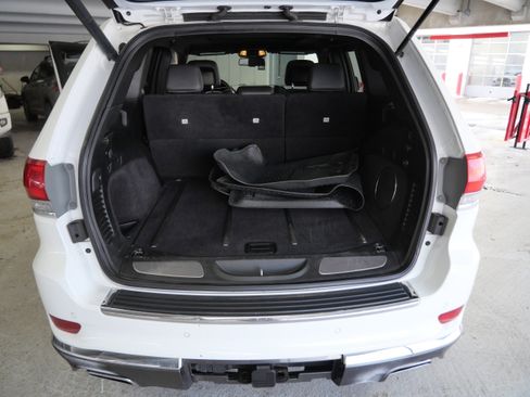 Used 2014 Jeep Grand Cherokee Summit image 18