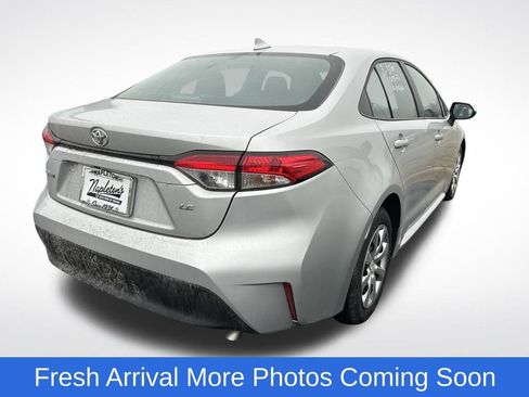 Used 2025 Toyota Corolla LE image 4