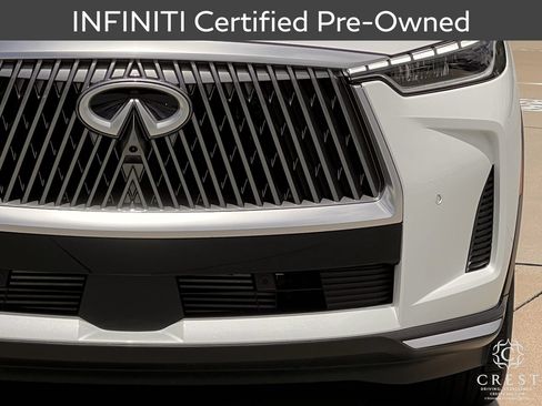 Certified 2026 INFINITI QX60 Luxe w/ Cargo Package FWD image 11