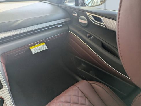 New 2025 Genesis GV80 3.5T Prestige image 15