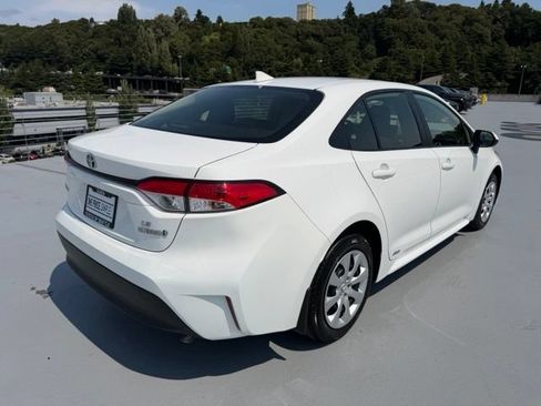 Used 2024 Toyota Corolla LE AWD/4WD image 3