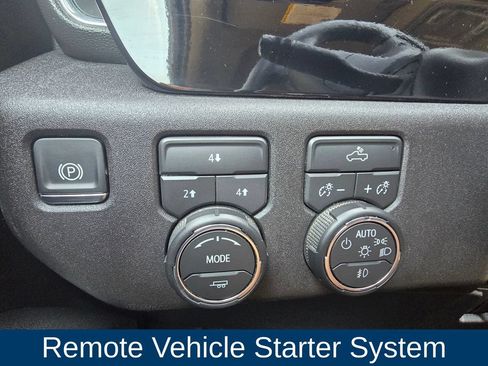 Used 2025 Chevrolet Silverado 2500 LT w/ Convenience Package AWD/4WD image 20