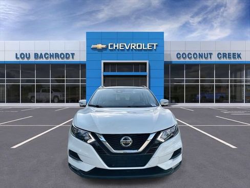 Used 2022 Nissan Rogue Sport SV w/ Technology Package AWD/4WD image 3