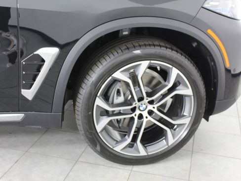 New 2026 BMW X5 sDrive40i w/ Climate Comfort Package image 21