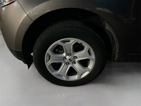 Used 2012 Ford Edge SEL image 27