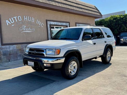 Used 2000 Toyota 4Runner 2WD image 1