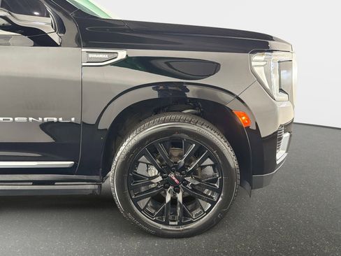 Used 2024 GMC Yukon Denali image 21