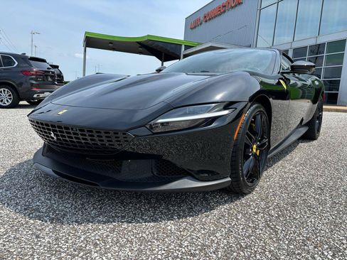 Used 2025 Ferrari Roma Spider RWD image 21