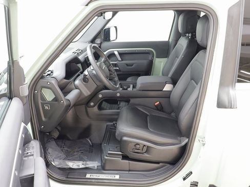 Used 2023 Land Rover Defender 110 75th Limited Edition image 6