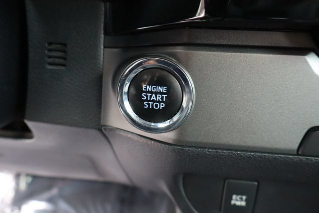 Used 2017 Toyota Tacoma TRD Sport w/ Tow Package RWD image 32
