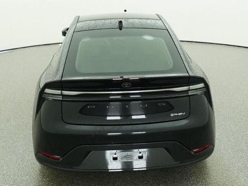 New 2026 Toyota Prius Plug-In Hybrid FWD image 7