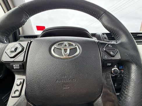Used 2019 Toyota 4Runner Limited AWD/4WD image 19