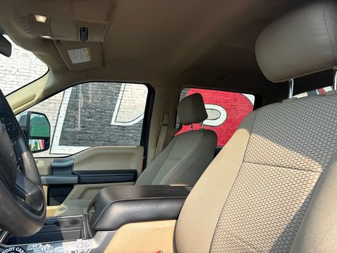 Used 2017 Ford F350 XLT w/ XLT Premium Package AWD/4WD image 14