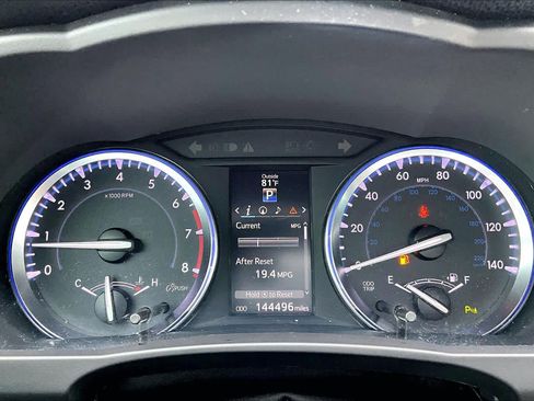Used 2015 Toyota Highlander Limited FWD image 25