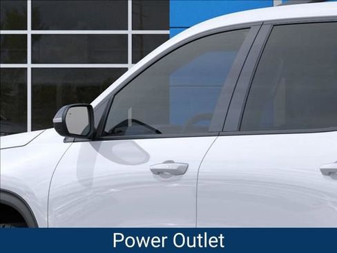 New 2026 Chevrolet Traverse Z71 w/ Enhanced Driving Package image 13