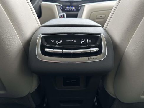 Certified 2023 Cadillac XT6 Premium Luxury w/ Technology Package image 37