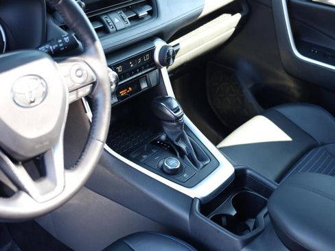 Used 2019 Toyota RAV4 XSE w/ XSE Weather Package image 7