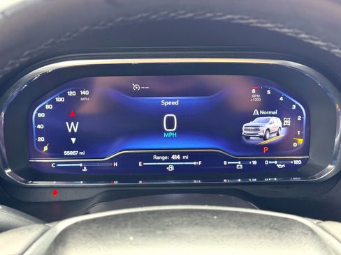 Used 2024 Chevrolet Suburban LT image 27