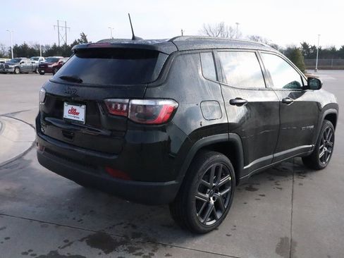 New 2026 Jeep Compass Latitude image 20