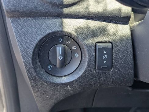 Used 2019 Ford Fiesta SE w/ Equipment Group 201A FWD image 21