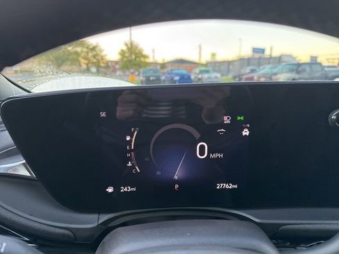 Certified 2024 Buick Envista Sport Touring w/ Convenience II Package image 19