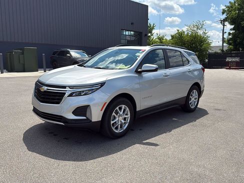 Used 2022 Chevrolet Equinox LT AWD/4WD image 7