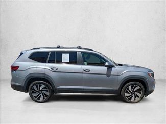 Used 2025 Volkswagen Atlas SE AWD/4WD video 4