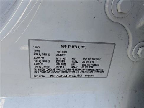 Used 2023 Tesla Model Y Long Range image 24