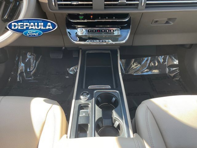 Used 2023 Lincoln Corsair AWD w/ Equipment Group 101A image 14