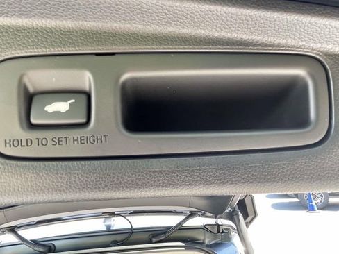 Used 2025 Honda CR-V EX-L image 35