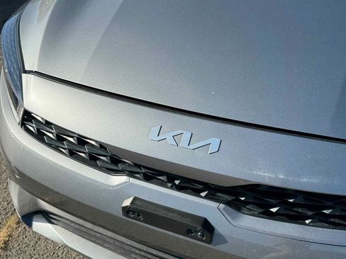 Used 2024 Kia Forte LXS image 10