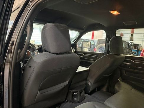 Used 2025 RAM 2500 Big Horn AWD/4WD image 33