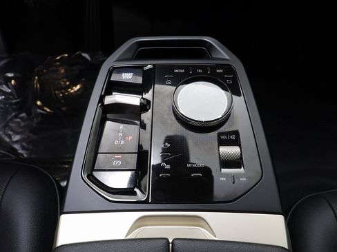 Used 2025 BMW iX xDrive50 image 13