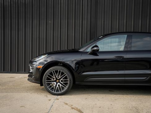 New 2026 Porsche Macan image 11