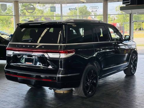 Used 2023 Lincoln Navigator Reserve w/ Monochromatic Package AWD/4WD image 8