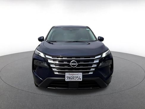 Used 2025 Nissan Rogue SV FWD image 4