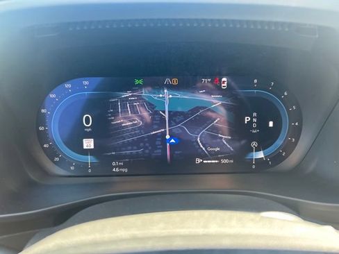 Certified 2025 Volvo XC40 B5 Plus AWD/4WD image 23