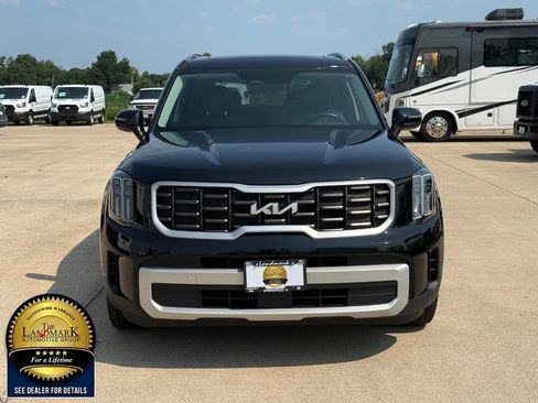 Used 2025 Kia Telluride S AWD/4WD image 2