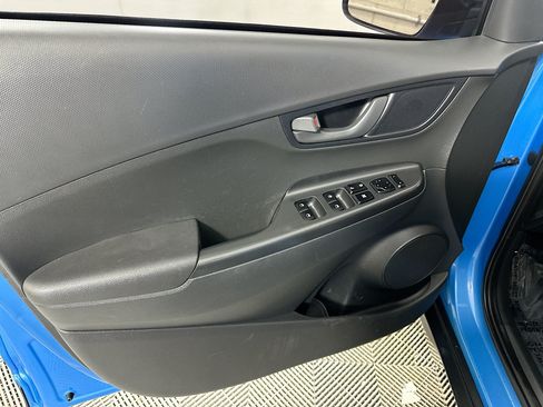 Used 2018 Hyundai Kona SE FWD image 17