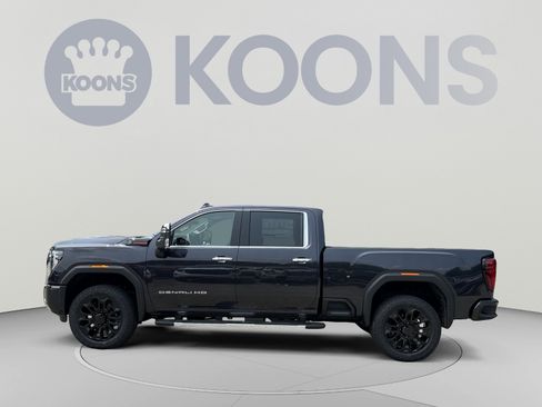 New 2026 GMC Sierra 2500 Denali w/ Denali Reserve Package AWD/4WD image 2