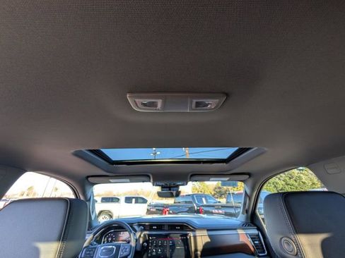 New 2026 GMC Sierra 2500 Denali w/ Denali Reserve Package image 24