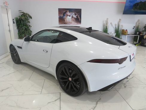 Used 2016 Jaguar F-TYPE S image 5