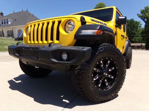 Used 2021 Jeep Wrangler Unlimited Sport AWD/4WD image 6